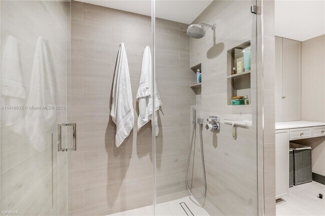 Building Photo - 2 br, 2 bath Condo - 20 Island Ave Apt 718