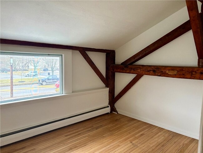 Building Photo - 116 W High St