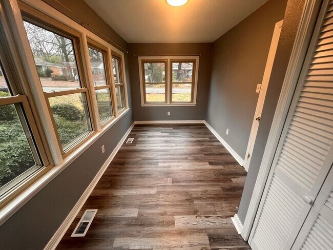 Building Photo - 2224 Fair Park Blvd