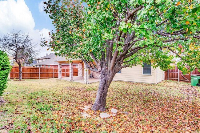 Building Photo - 1007 Lowndes Ln