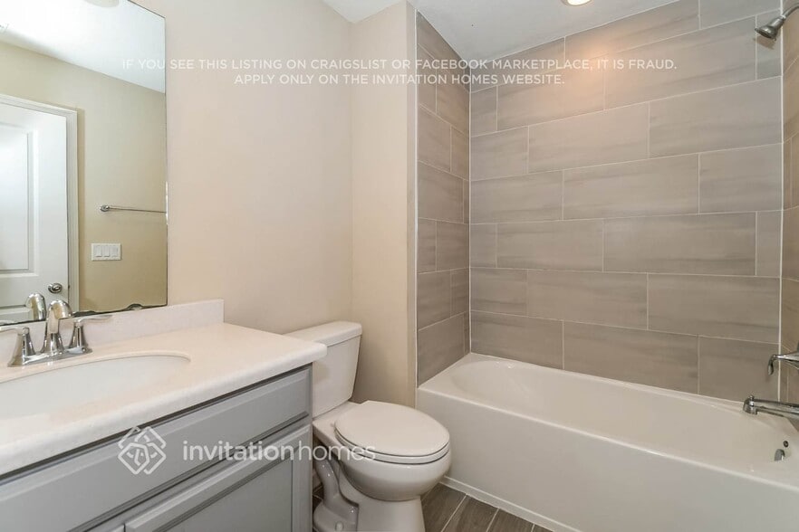 Building Photo - 13272 Shore Grass Dr