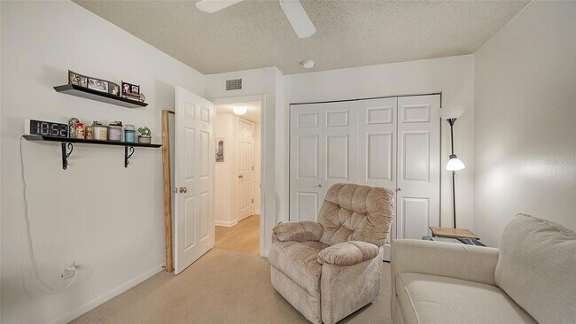 Building Photo - 1611 Clower Creek Dr