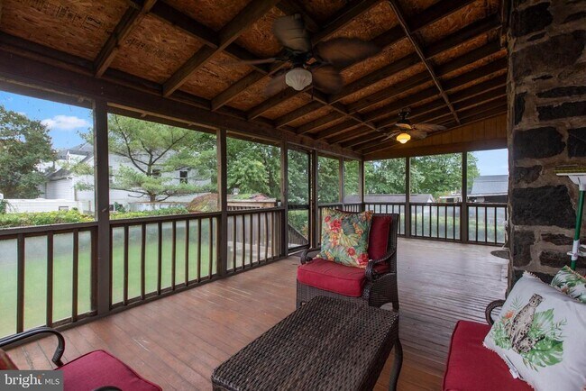 Building Photo - 1141 Ingleside Ave