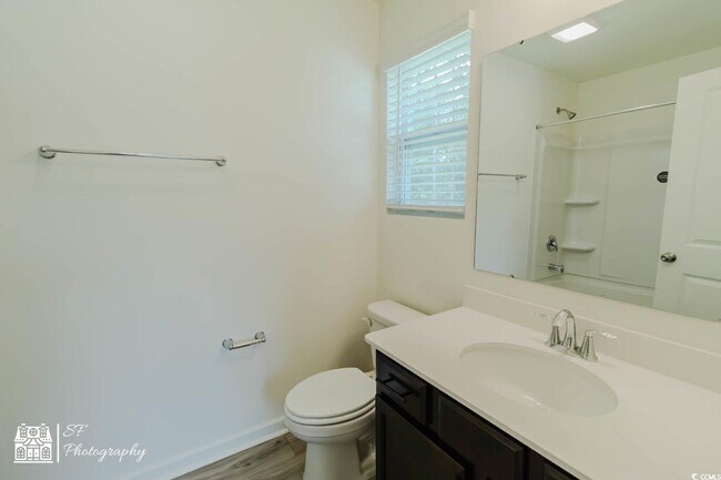 Building Photo - 115 Crescent Wy