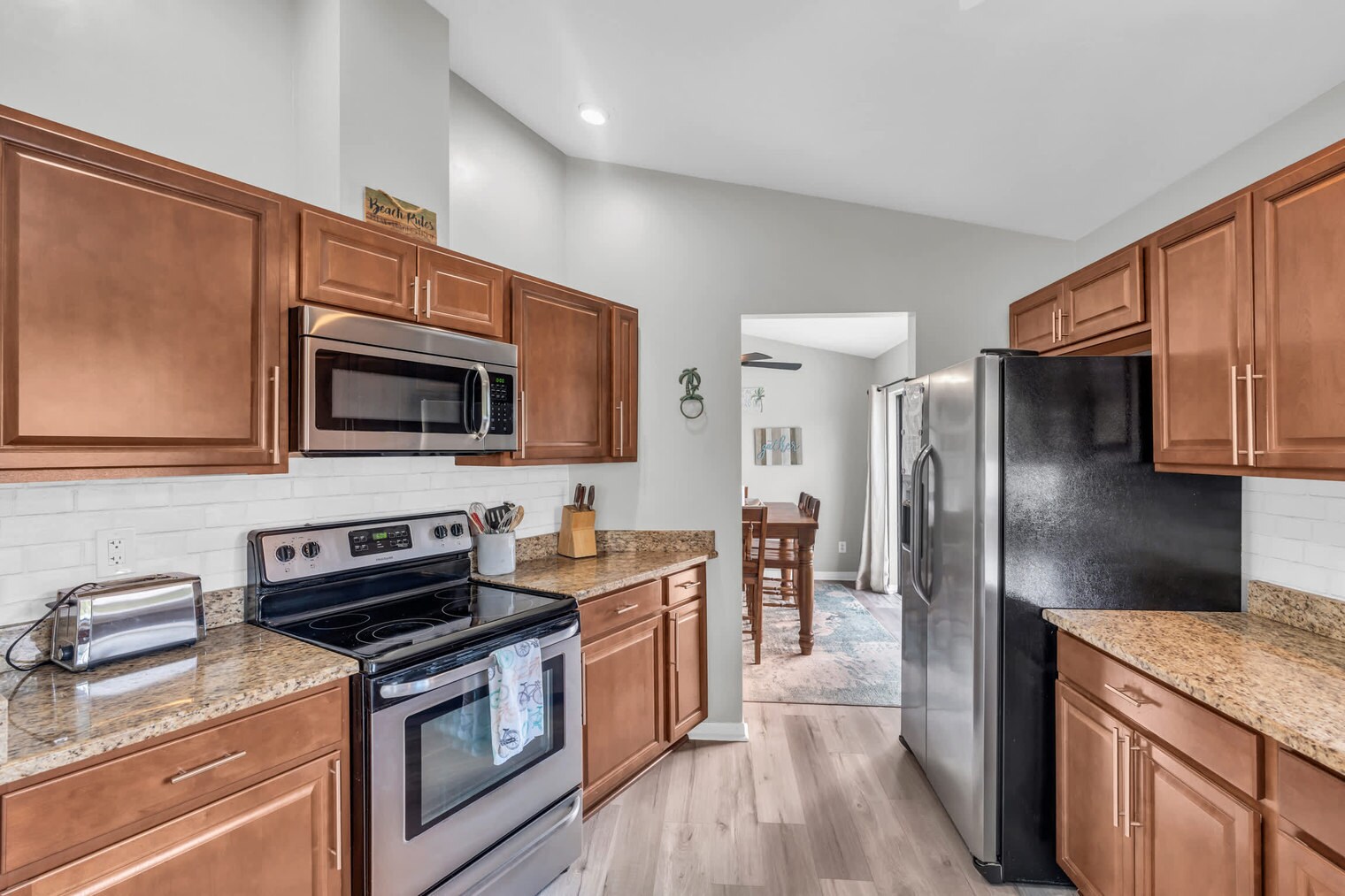 Building Photo - 27414 Pollard Dr