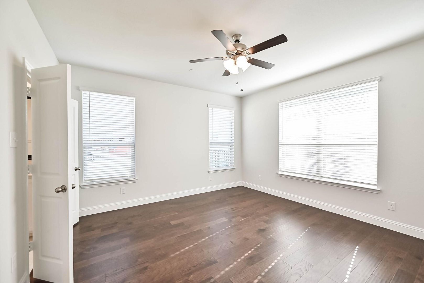 Building Photo - 4260 Mingo Dr