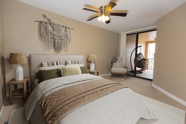 Building Photo - 140 The Village