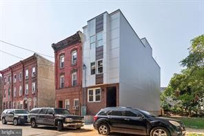 Building Photo - 716 W York St