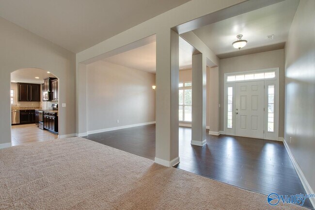 Building Photo - 512 Summer Cove Cir NW