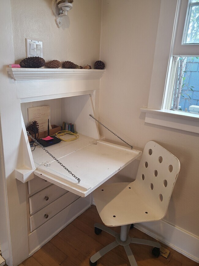 Building Photo - 36 19th Pl