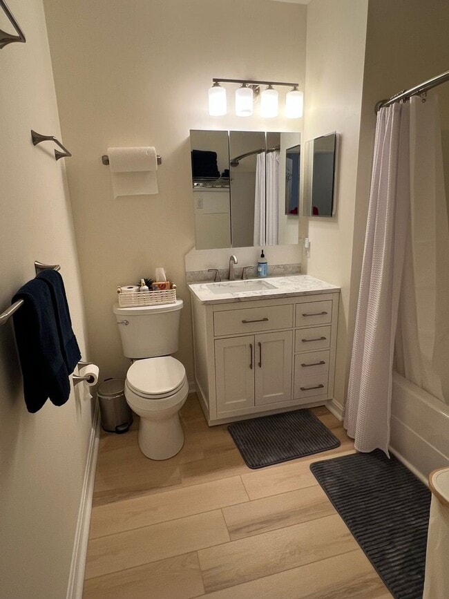 Building Photo - Beautiful Condo in Rehoboth