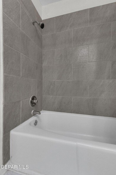 Building Photo - 10537 Gran Cima Ln