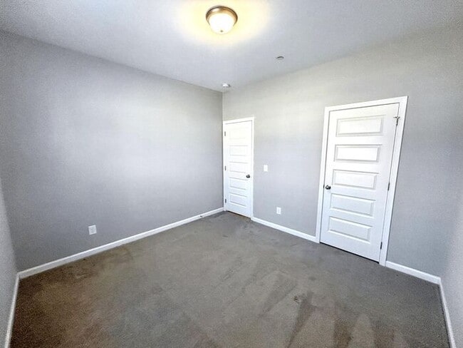 Building Photo - 1109 Prospect Ct