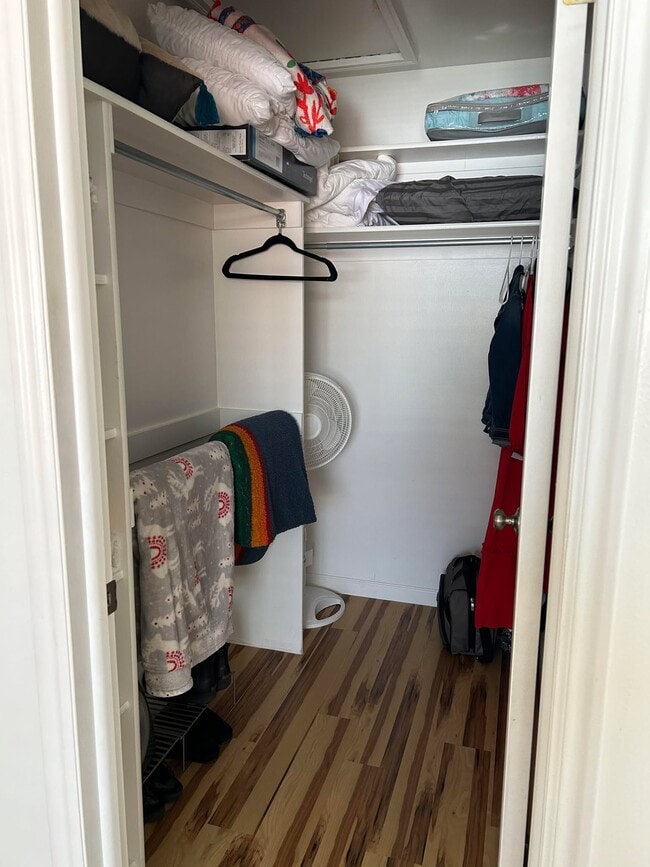 Building Photo - 1095 Canal Ave