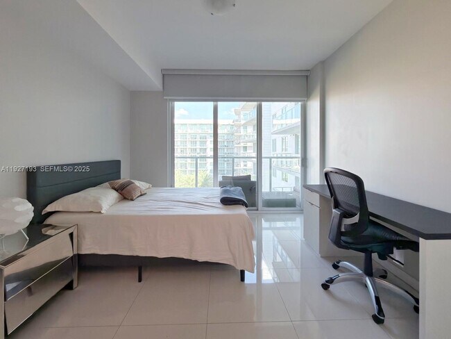 Building Photo - 7751 NW 107th Ave