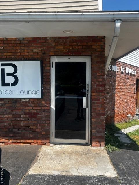 Building Photo - 15 Orange Ave