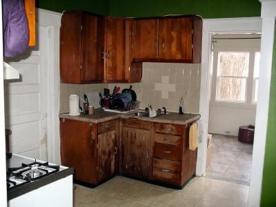 Kitchen, NW corner - 404 1/2 W Vine St