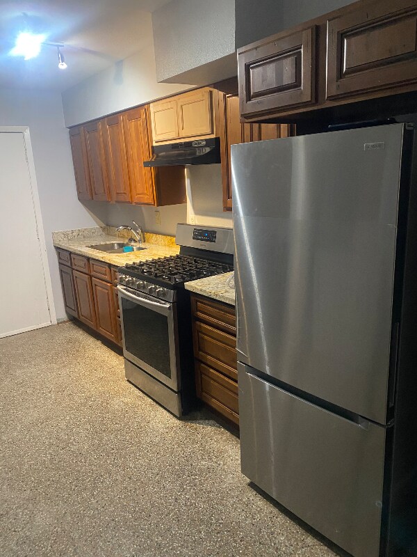 Building Photo - 3336 De Armas St