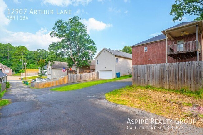 Building Photo - 12907 Arthur Ln