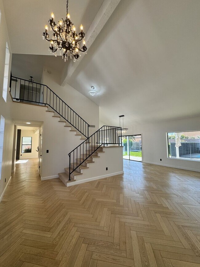 Building Photo - BEAUTIFUL 3 BEDROOM 3 BATH CORNER LOT WITH POOL AND LARGE BACKYARD NORTH SCOTTSDALE