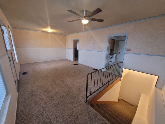 Building Photo - Spacious 2bd / 1Bath home in the Perry District!