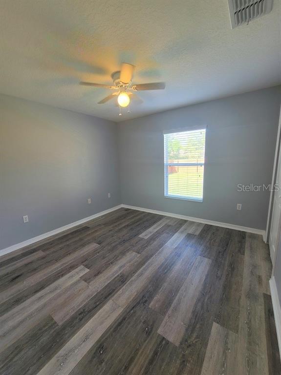 Building Photo - 6425 Grapewood Rd