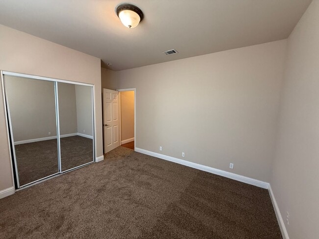 Building Photo - $4795 - Beautiful 5 Bedroom 3 Bath Home wi...