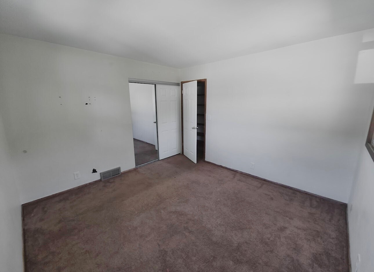 Building Photo - 8622 Westbrook Dr