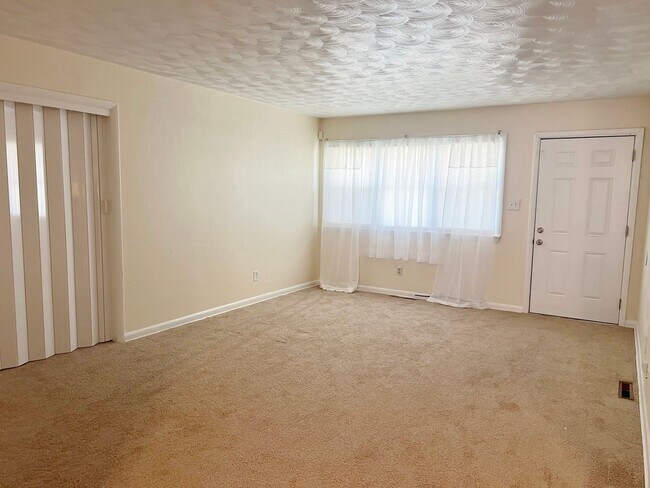 Building Photo - 718 Powhatan Pkwy