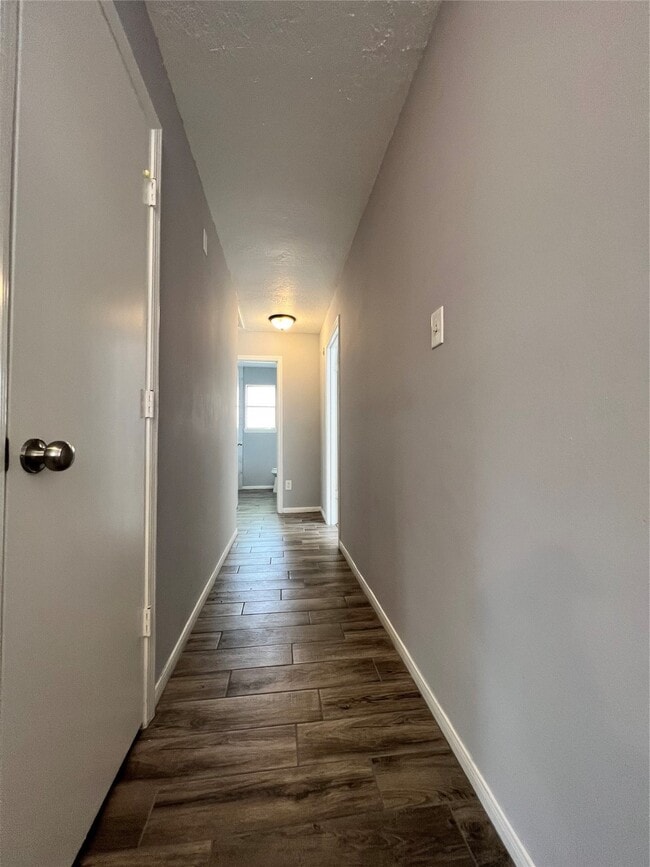 Building Photo - 22727 Paradise Gate Dr