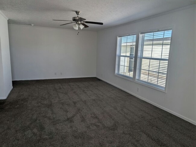 Building Photo - 52515Chestnut Ct