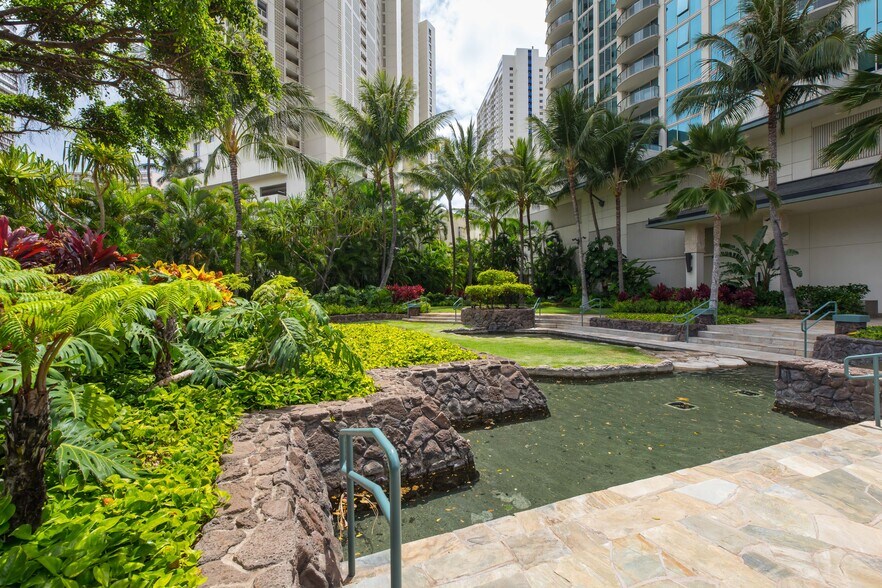 Building Photo - 1837 Kalakaua Ave