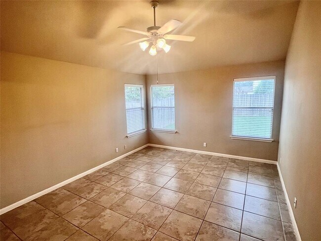 Building Photo - 2509 Elara Dr