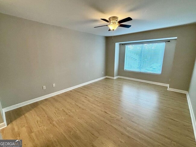 Building Photo - 58 Rumson Ct