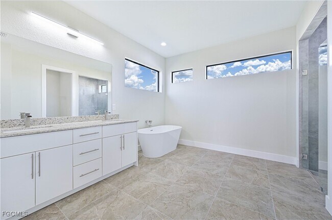 Building Photo - 1638 NW 36th Pl