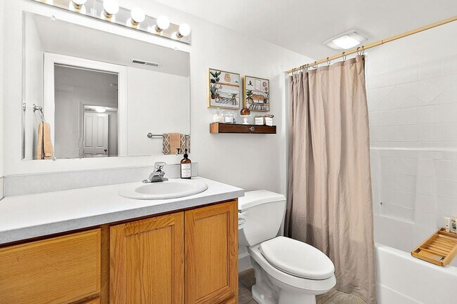 Building Photo - 2809 N Starr St