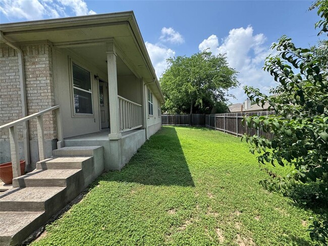 Building Photo - 215 San Felipe Dr