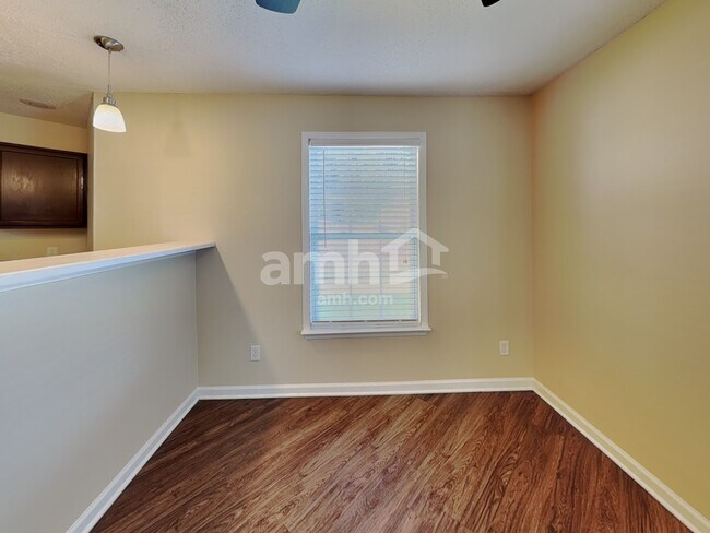 Building Photo - 10794 Timothy Ln