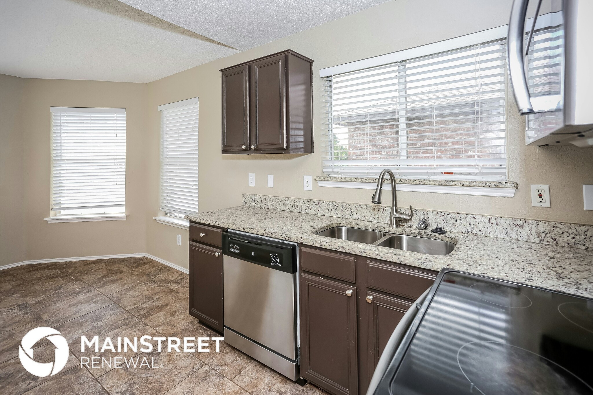 Building Photo - 503 Hollyberry Dr