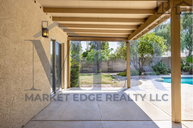 Building Photo - 4Bed/2.5Bath House at 56th/Cactus! $399 MOVE-IN SPECIAL! Move-In Ready on 04/09/2026!