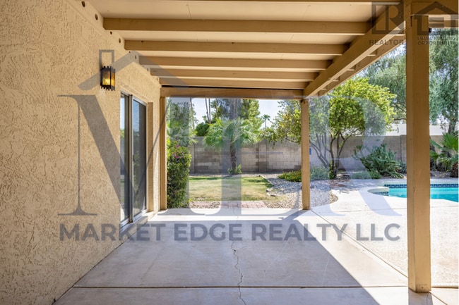 Building Photo - 4Bed/2.5Bath House at 56th/Cactus! $4499 MOVE-IN SPECIAL! Move-In Ready on 04/09/2026!