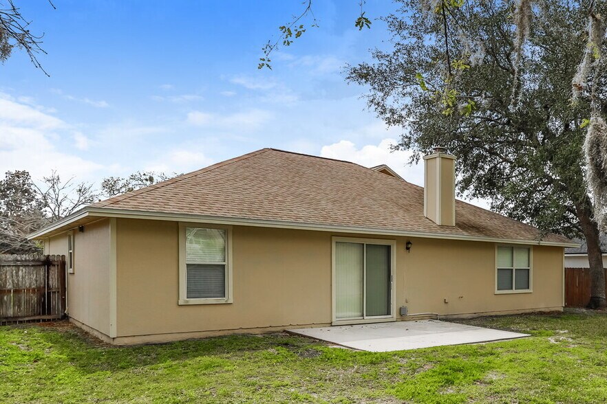 Building Photo - 3402 Westfield Dr