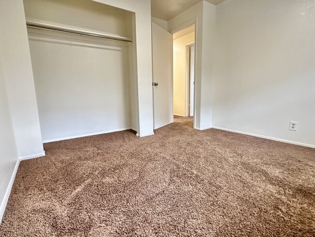 Building Photo - 2175 S 300 E
