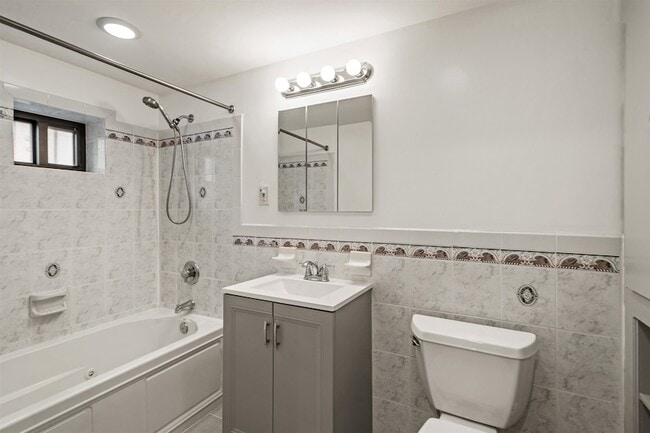 Building Photo - 800 Ocean Ave