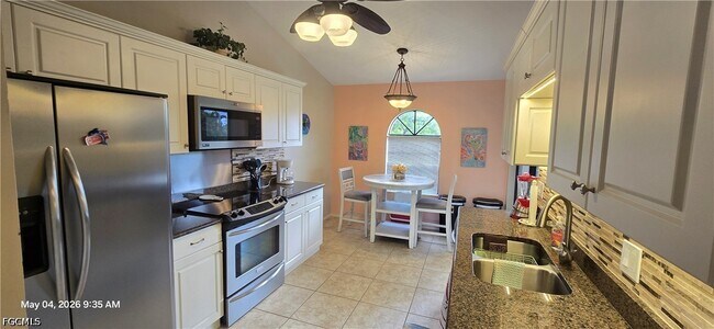 Building Photo - 9598 Halyards Ct