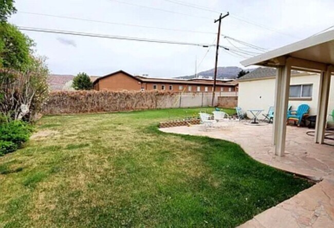 Building Photo - 96 N 1050 W