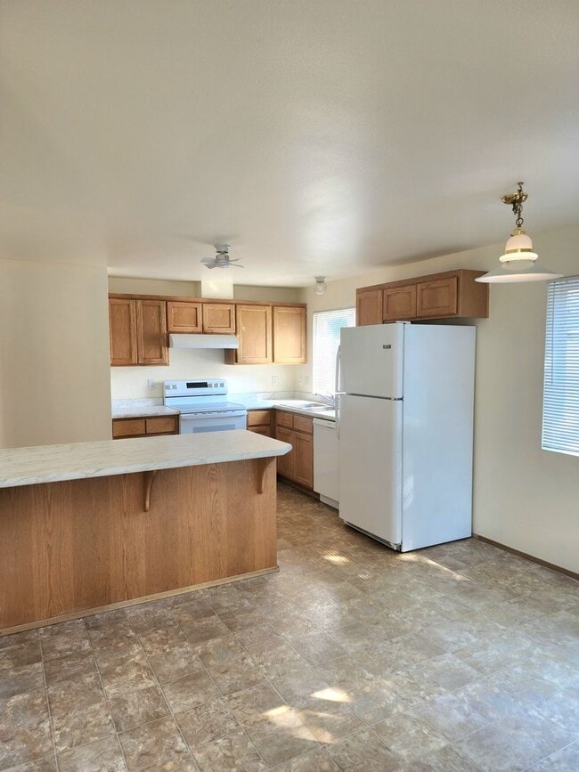 Building Photo - 2426 Callow Rd
