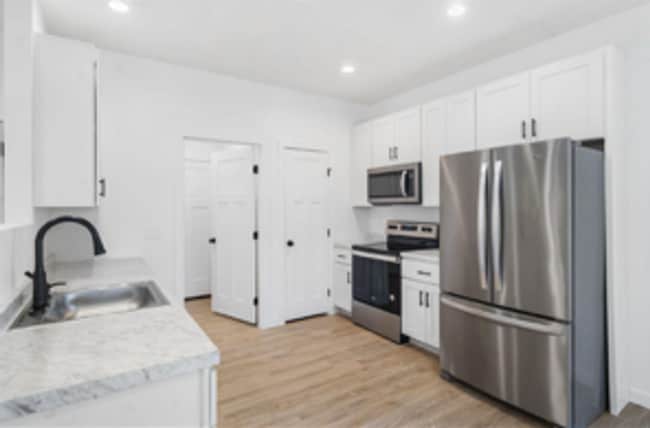 Building Photo - New Home! Photos Are Of Similar Property