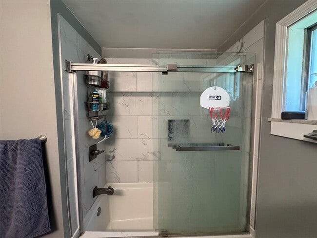 Building Photo - 4520 Marshall Dr W