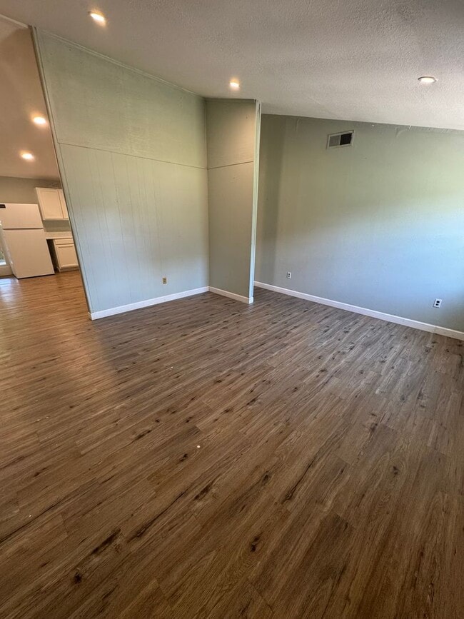 Building Photo - Navarre Home for rent!
